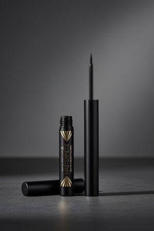 Max factor MASTERPIECE mate liquid eyeliner #02-charcoal 1,7 ml