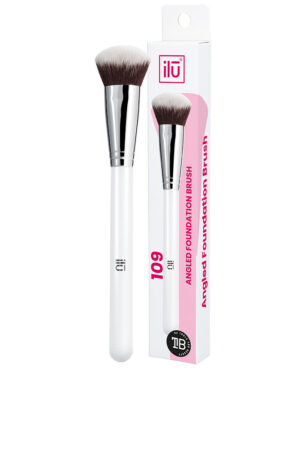 IlŪ FOUNDATION angle brush #109 1 u