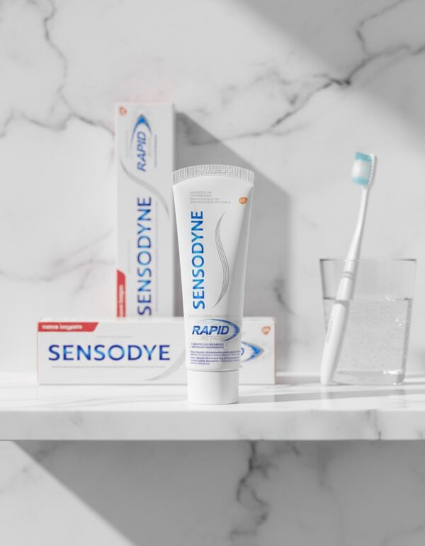 RAPID ACTION WHITENING toothpaste 75 ml