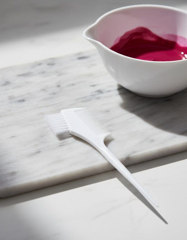 PEARLISH GREY COMB BRUSH 1 unit