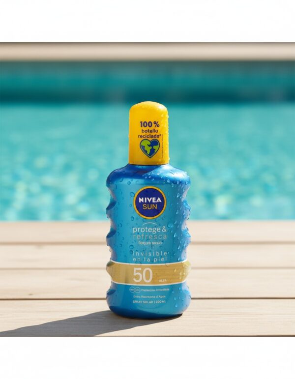 SUN PROTECTS&REFRESHS dry sun spray SPF50 200 ml