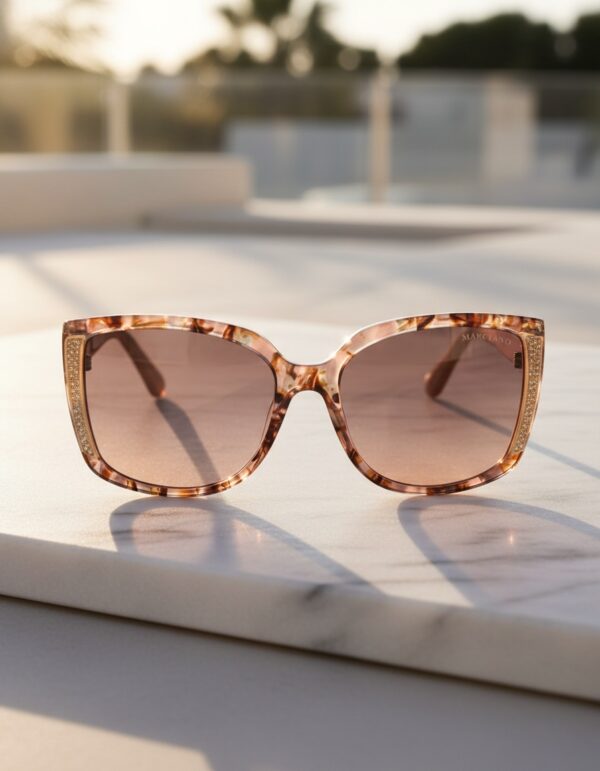 GUESS BY MARCIANO GM00013 44F 59 mm