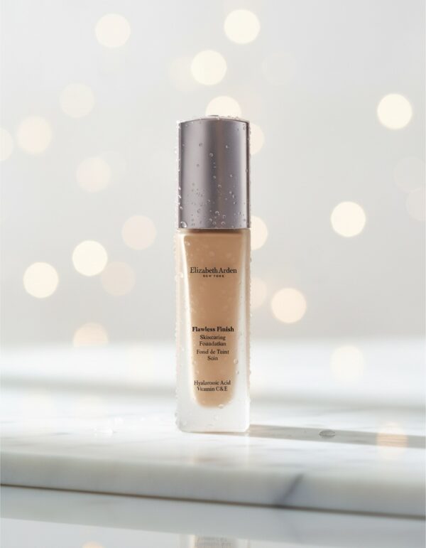 Elizabeth arden FLAWLESS FINISH skincaring foundation #440W - Image 2