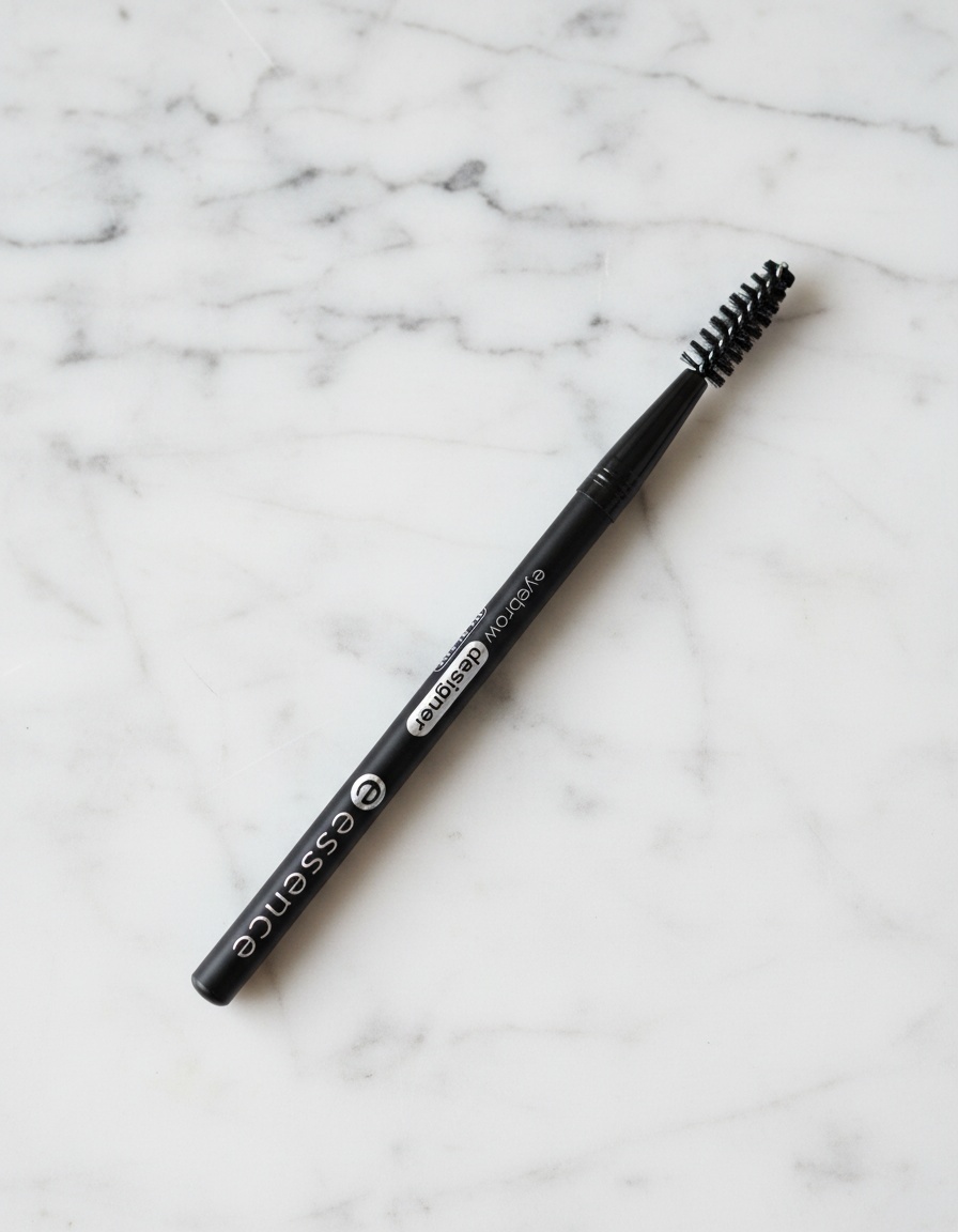 Essence EYEBROW DESIGNER eyebrow pencil #01-black 1 gr 2 Essence EYEBROW DESIGNER eyebrow pencil #01-black 1 gr - Image 2