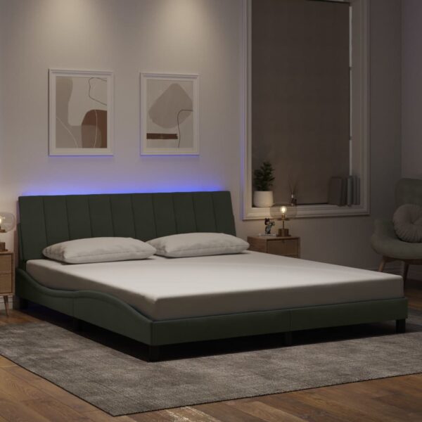 Bedframe met LED-verlichting fluweel lichtgrijs 180x200 cm