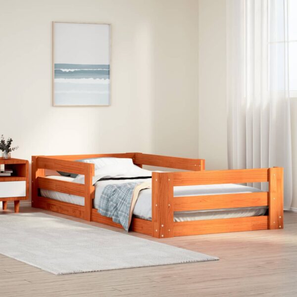 Bedframe zonder matras massief grenenhout wasbruin 90x200 cm