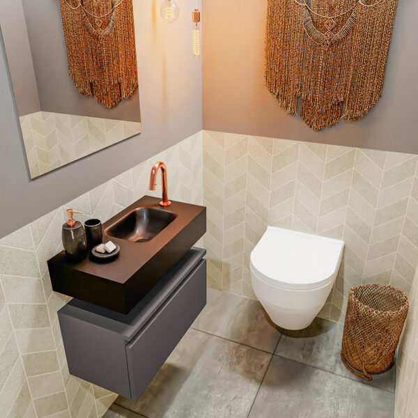 MONDIAZ ANDOR 60cm toiletmeubel dark grey. LEX 60cm wastafel urban positie rechts. Met 1 kraangat
