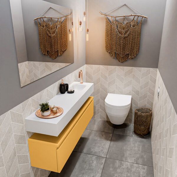 MONDIAZ ANDOR 120cm toiletmeubel ocher. LEX 120cm wastafel talc positie rechts. Met 1 kraangat