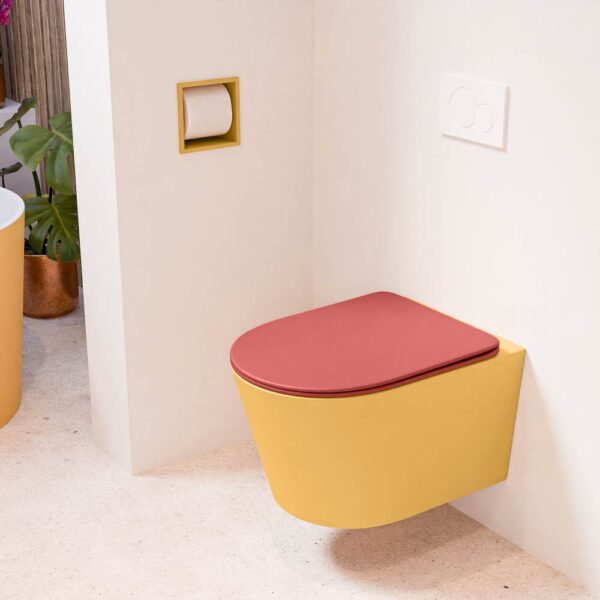 MONDIAZ LAVIE hangend toilet single fire rimless diepspoel Ocher. Toiletzitting met quick-release & softclose Fire.