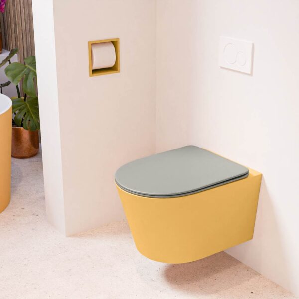 MONDIAZ LAVIE hangend toilet single fire rimless diepspoel Ocher. Toiletzitting met quick-release & softclose Smoke.