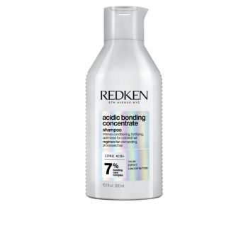 ACIDIC COLOR GLOSS sulfate-free shampoo enhances the shine of your color 300 ml