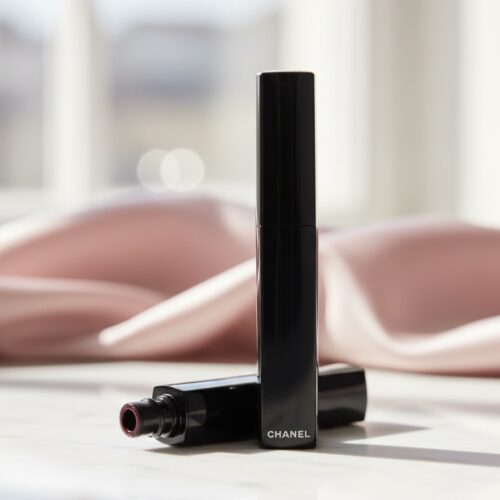 LE LINER DE CHANEL liquid eyeliner #516-rouge noir 2.5 ml
