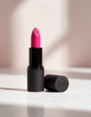 Sleek TRUE COLOUR lipstick #Plush 3,5 gr