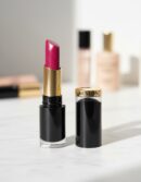 Revlon Mass Market SUPER LUSTROUS GLASS SHINE lipstick #017-love is on 4,2 ml