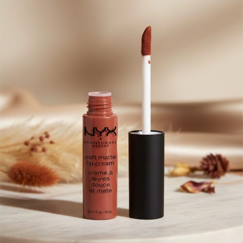 Nyx Professional Make Up SOFT MATTE lip cream #rome