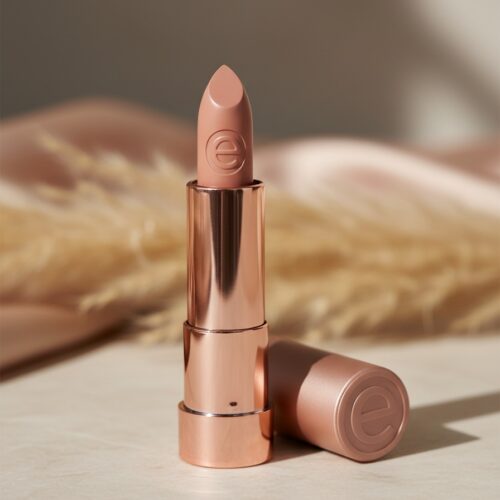 Essence HYDRATING NUDE lipstick #301-romantic 3.50 gr