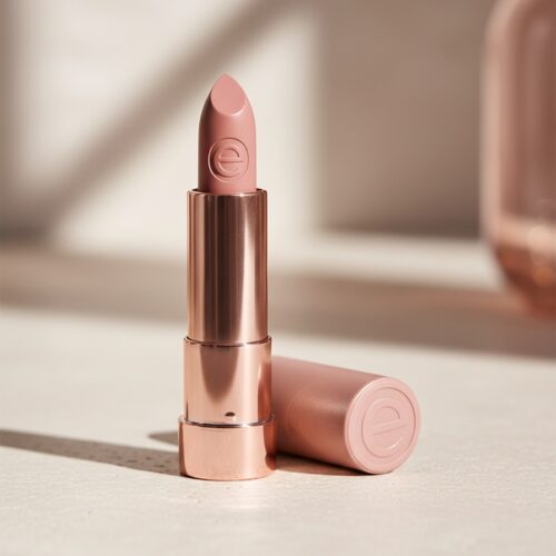 Essence HYDRATING NUDE lipstick #302-heavenly 3.50 gr