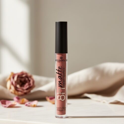 Essence 8H MATTE barra de labios líquida #03-soft beige 2,5 ml