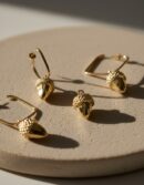 Shabama SQUARE ACORN earrings #shiny gold 1 u
