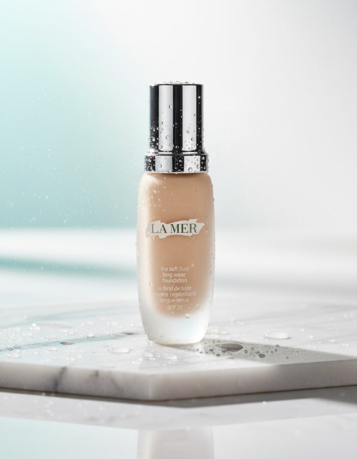 LA MER the soft fluid foundation SPF20 #22-neutral - Afbeelding 3