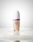 Shiseido REVITALESSENCE SKIN GLOW foundation #240 30ml