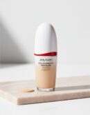 Shiseido REVITALESSENCE SKIN GLOW foundation #320 30ml