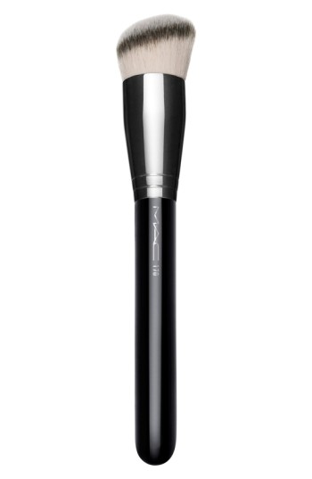 MAC Brush - 170 Synthetic Rounded Slant Foundation
