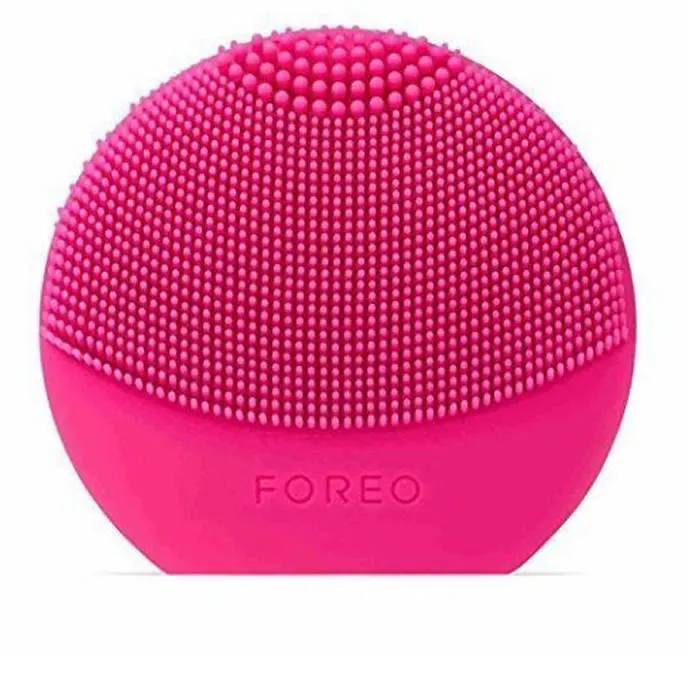 Fore Luna Play Plus Portable Facial Cleasing Brush Fucsia