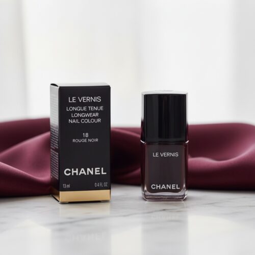 Chanel LE VERNIS #18-rouge noir