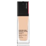 Shiseido SYNCHRO SKIN radiant lifting foundation #220 linen 30 ml